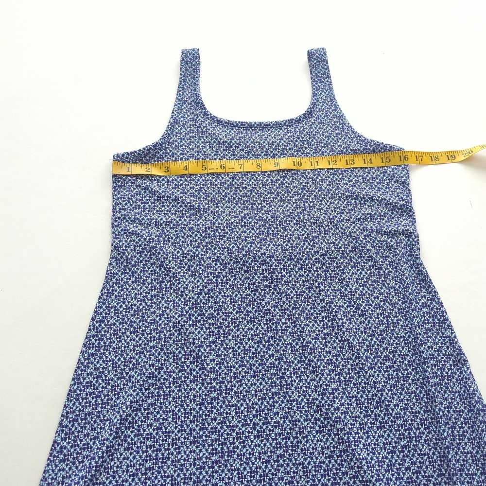 Columbia PFG Blue & White Geometric Omni-Freeze Advanced Cooling Dress Size M - Picture 5 of 8